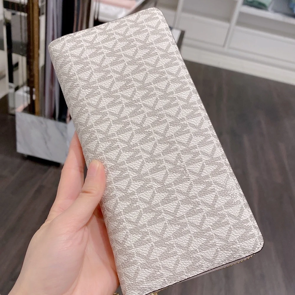 MICHAEL KORS Large Logo Continental Wallet - Picture 3 of 6